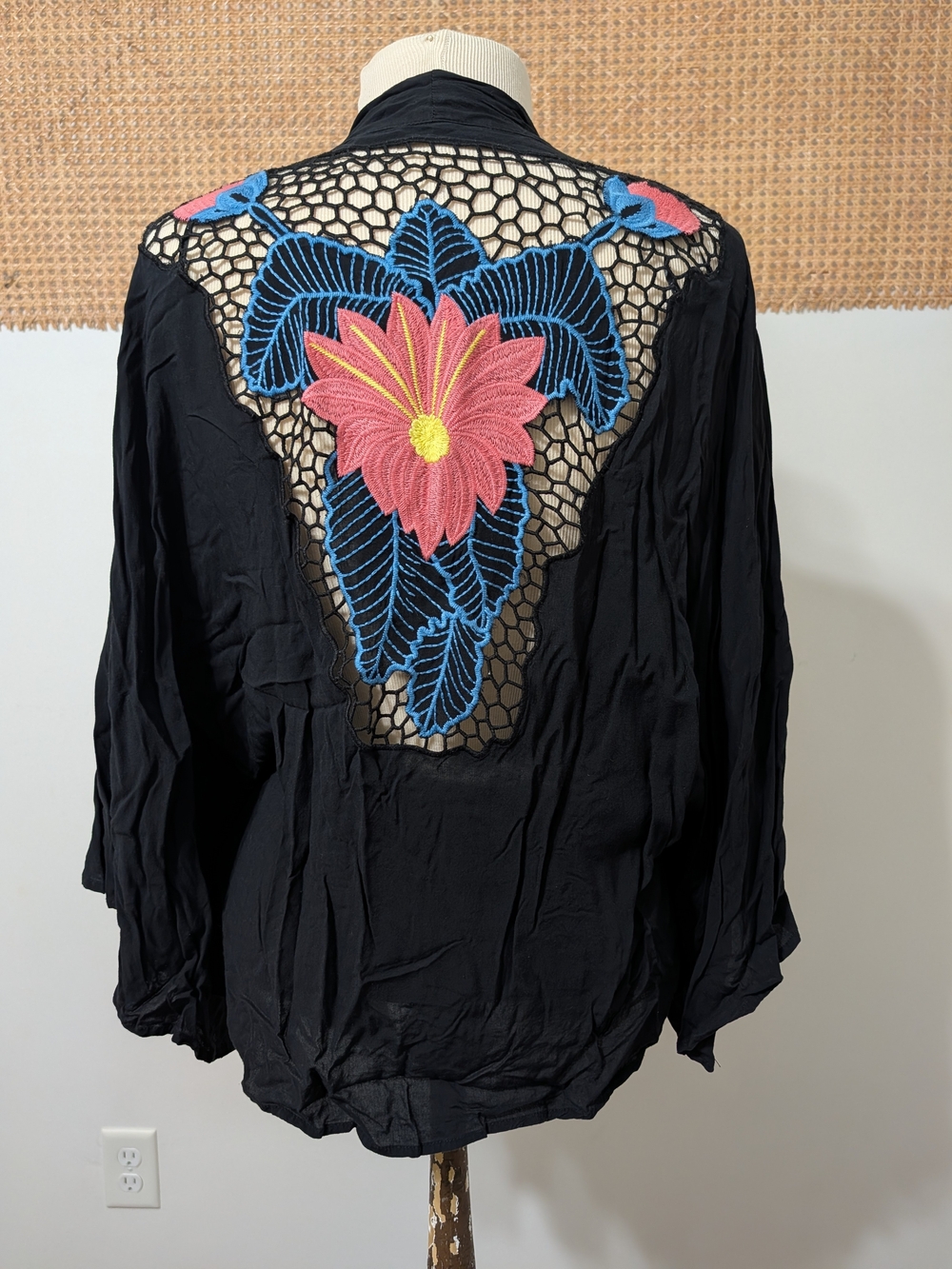 Forever 21 Embroidered Floral Lace Draped Cardigan Black